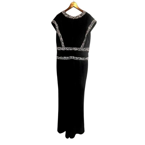 Tadashi Shoji Embroidered V-Neck Black Ivory Gown | Size 16 | NWOT - Picture 8 of 14